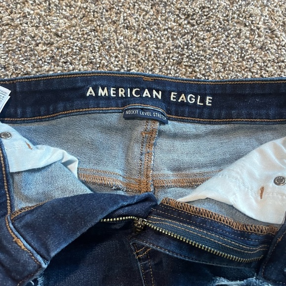 American Eagle “Hi-Rise Shortie” Size 4 - Picture 2 of 4